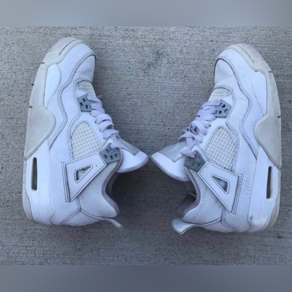 Air Jordan Retro 4 Sneakers - Picture 1 of 6